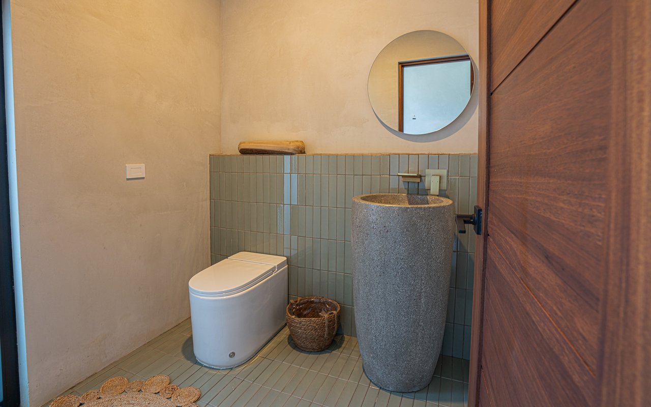 Casa Ko | Tropical Modern 4BR Retreat in Tamarindo with Exclusive Beach Club Membership