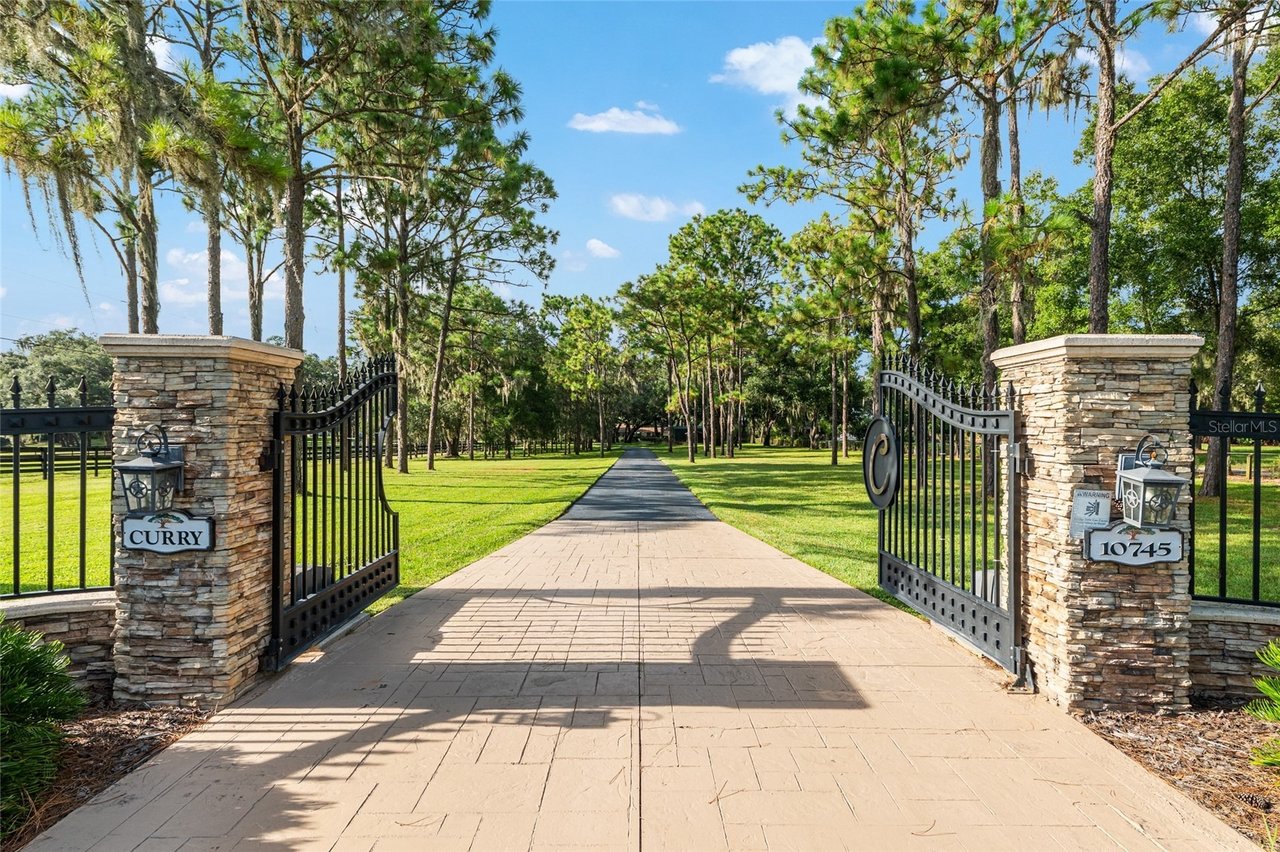 10745 SE Sunset Harbor Rd