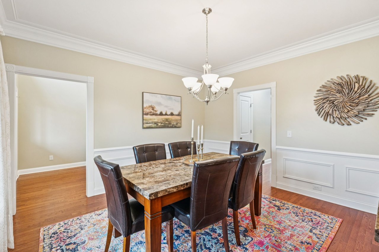 5516 Crescent View Dr