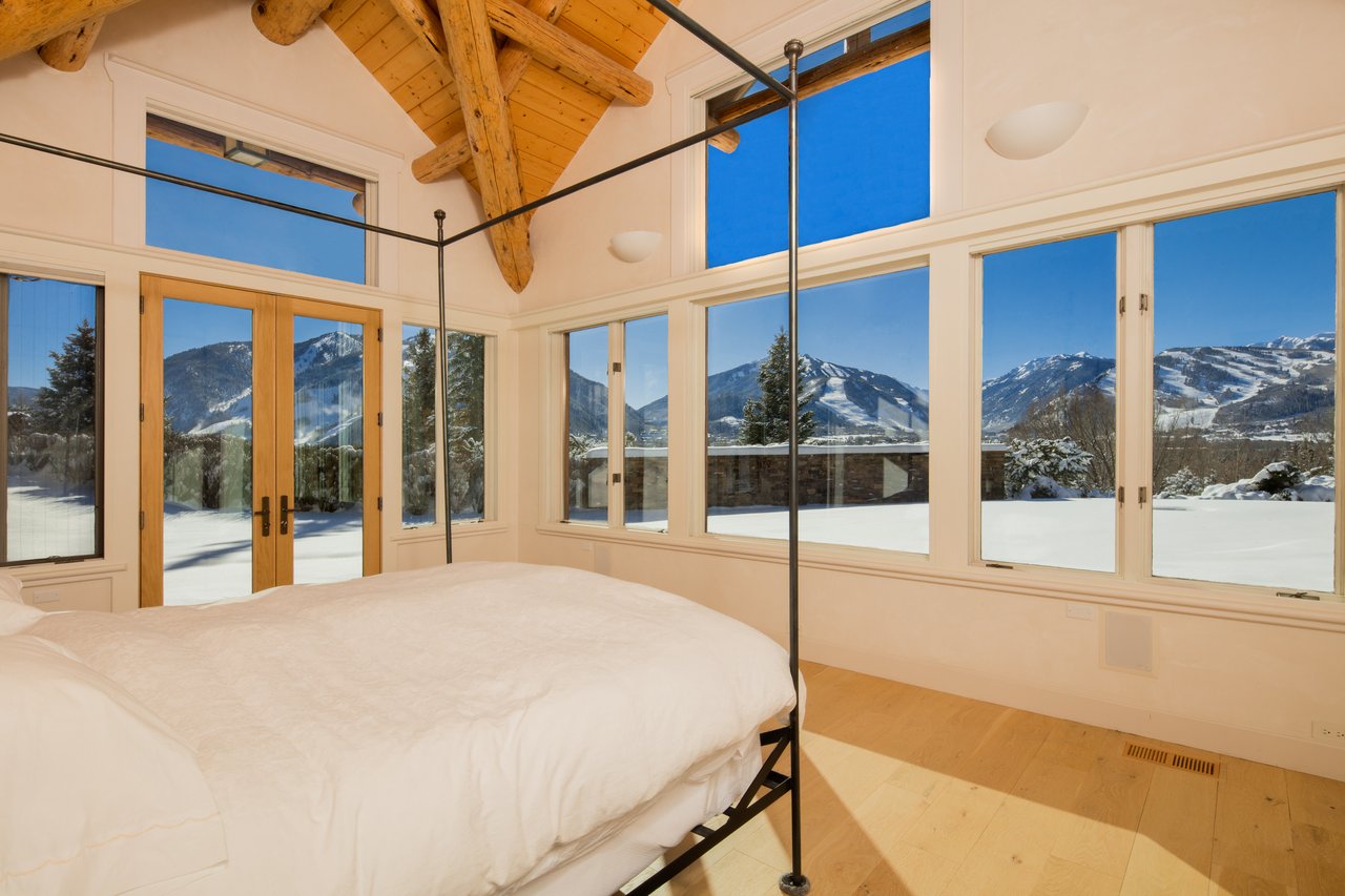 Quintessential Mountain Home