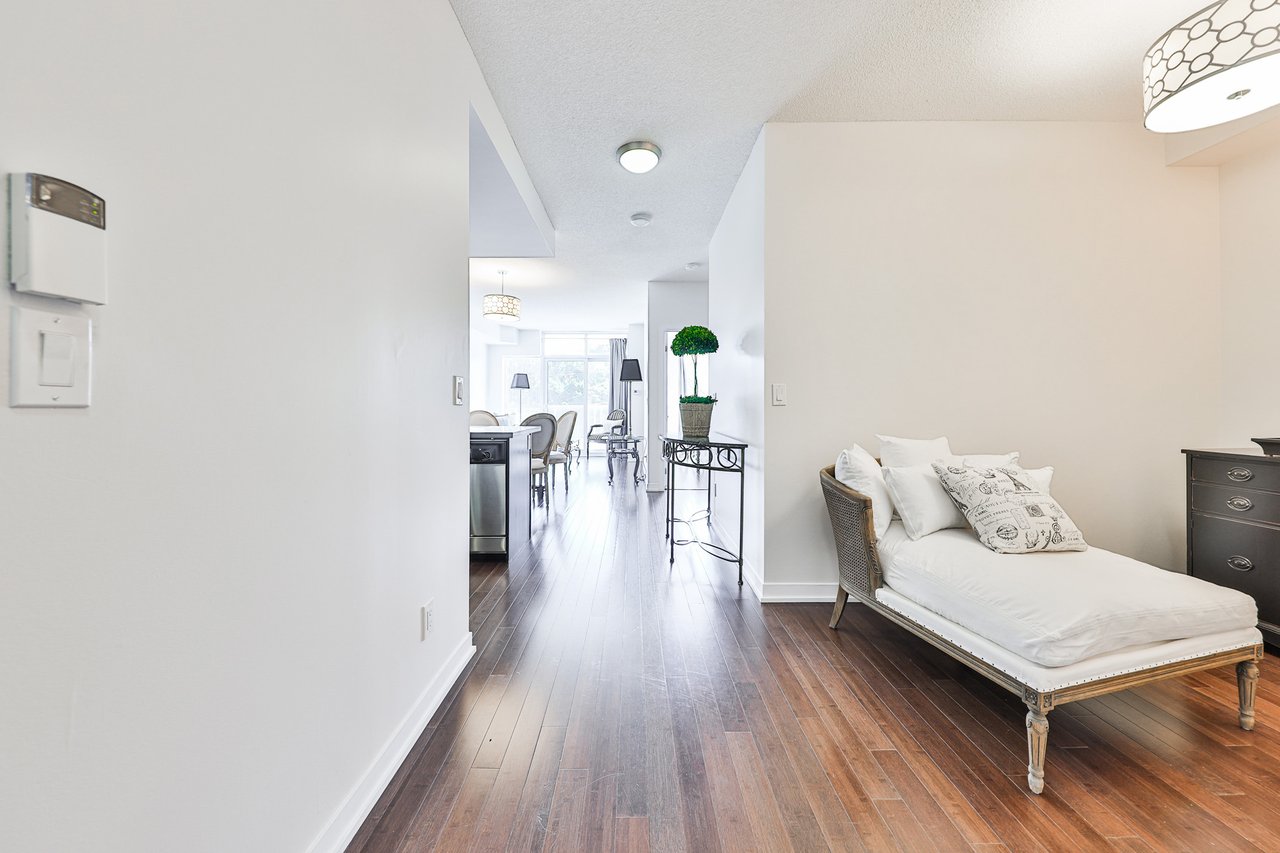 402-551 Maple Avenue, Burlington