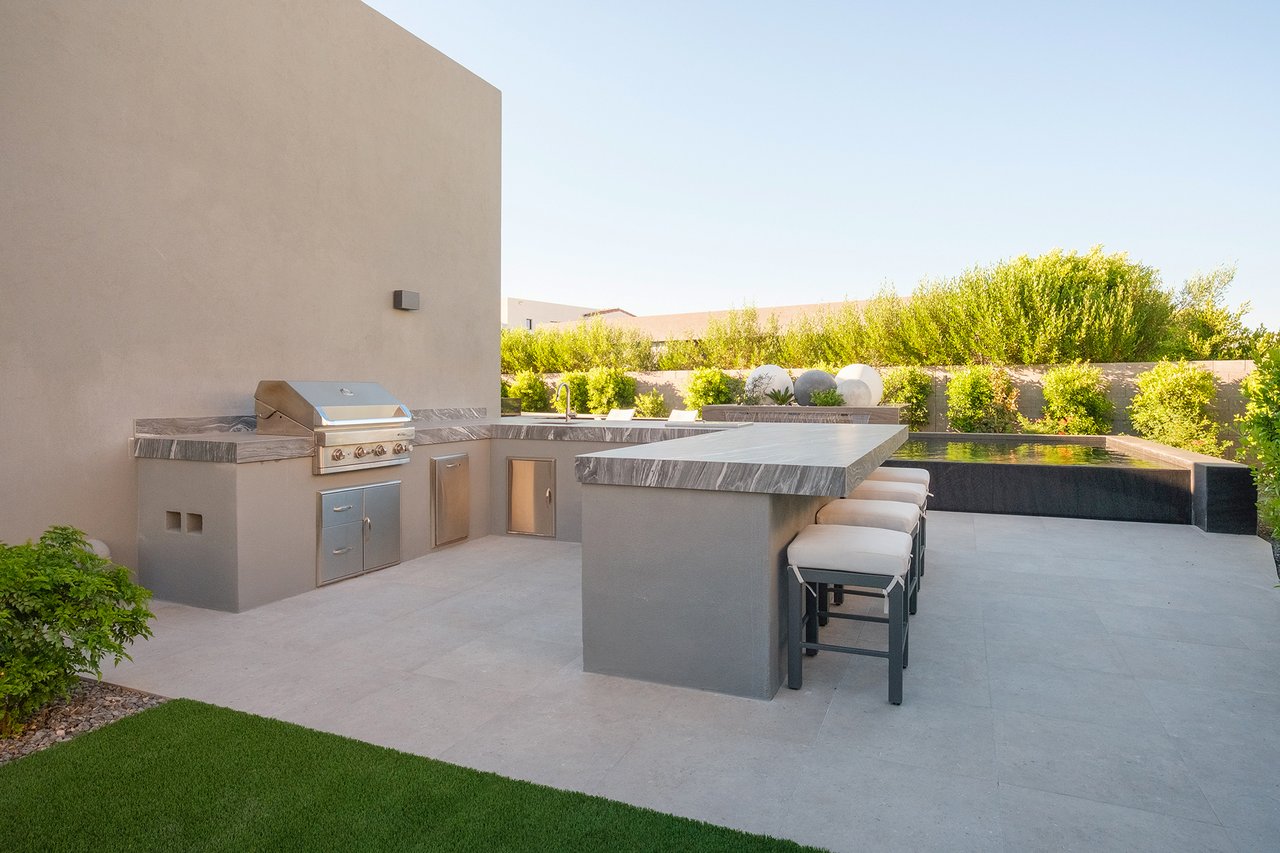 6914 E Cactus Wren Road