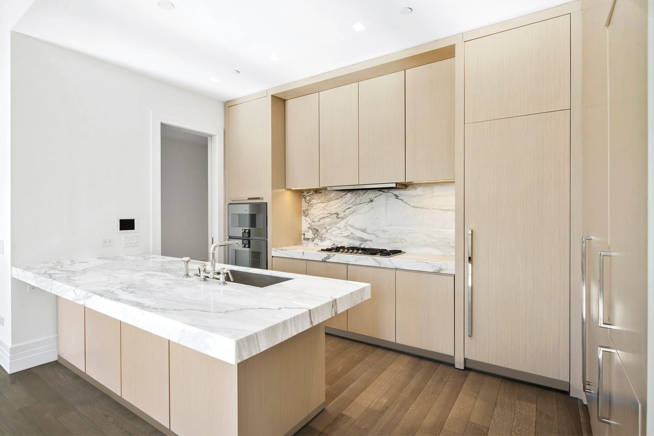 212 5th Ave #6A