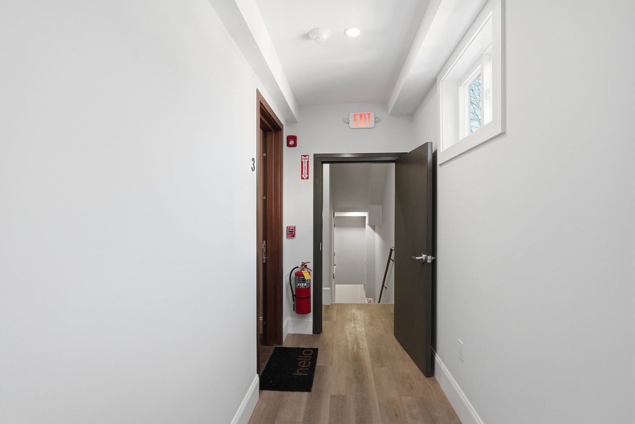 32 Pearl St