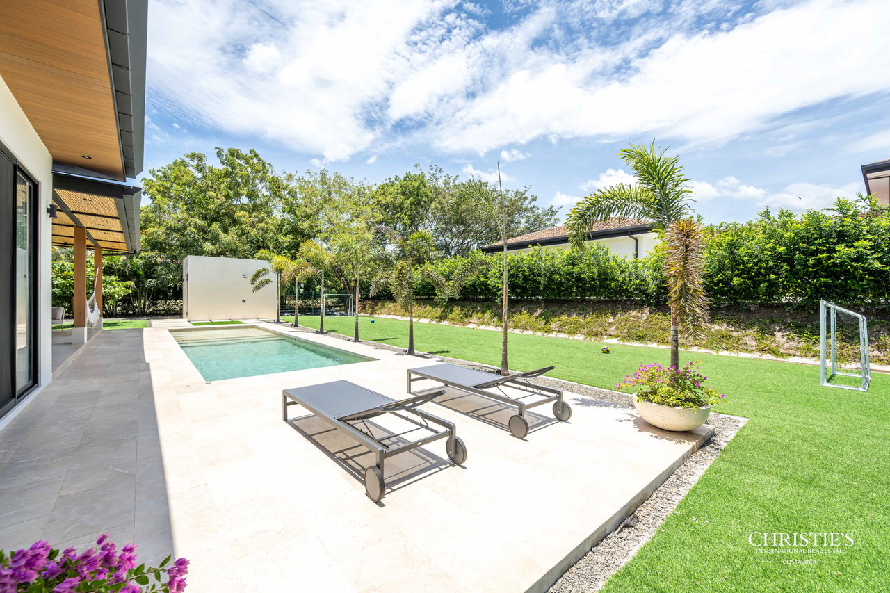 Casa Jade | Contemporary Resort Living in Hacienda Pinilla 