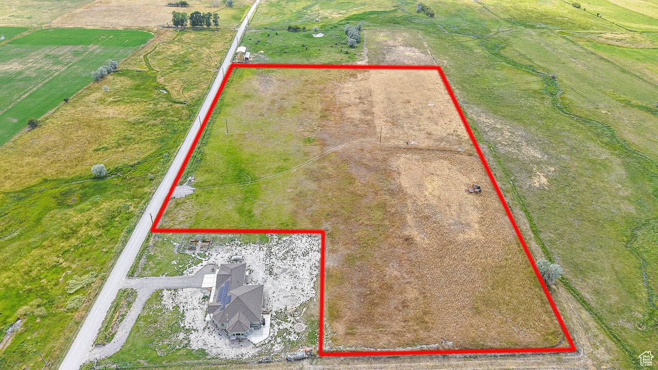 9.8 Acre Farm Land in Mount Pleasant