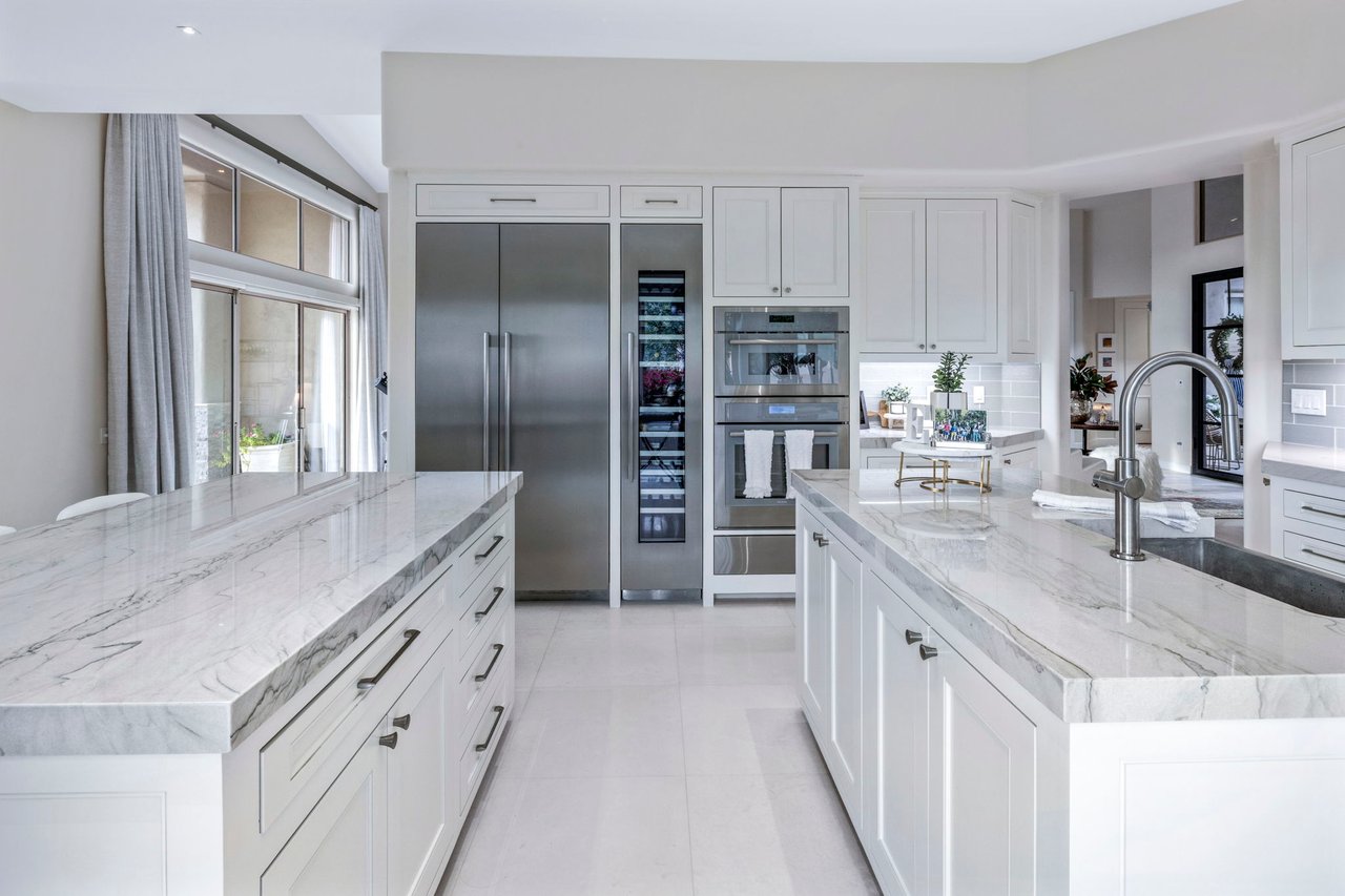 11129 E JUAN TABO Road