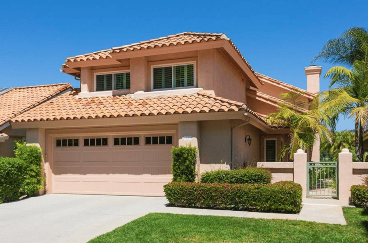 48 Via Andorra, Coto de Caza