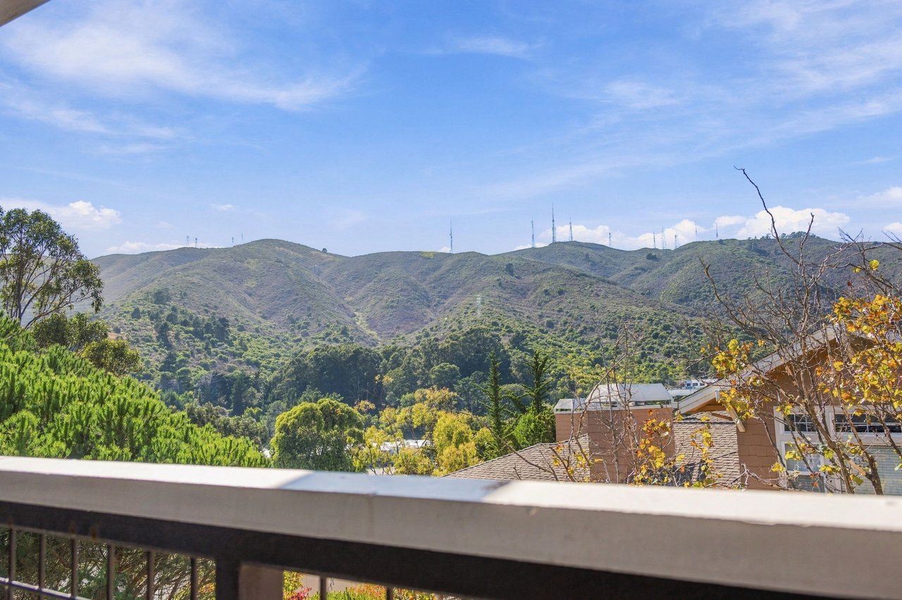 331 Swallowtail Ct