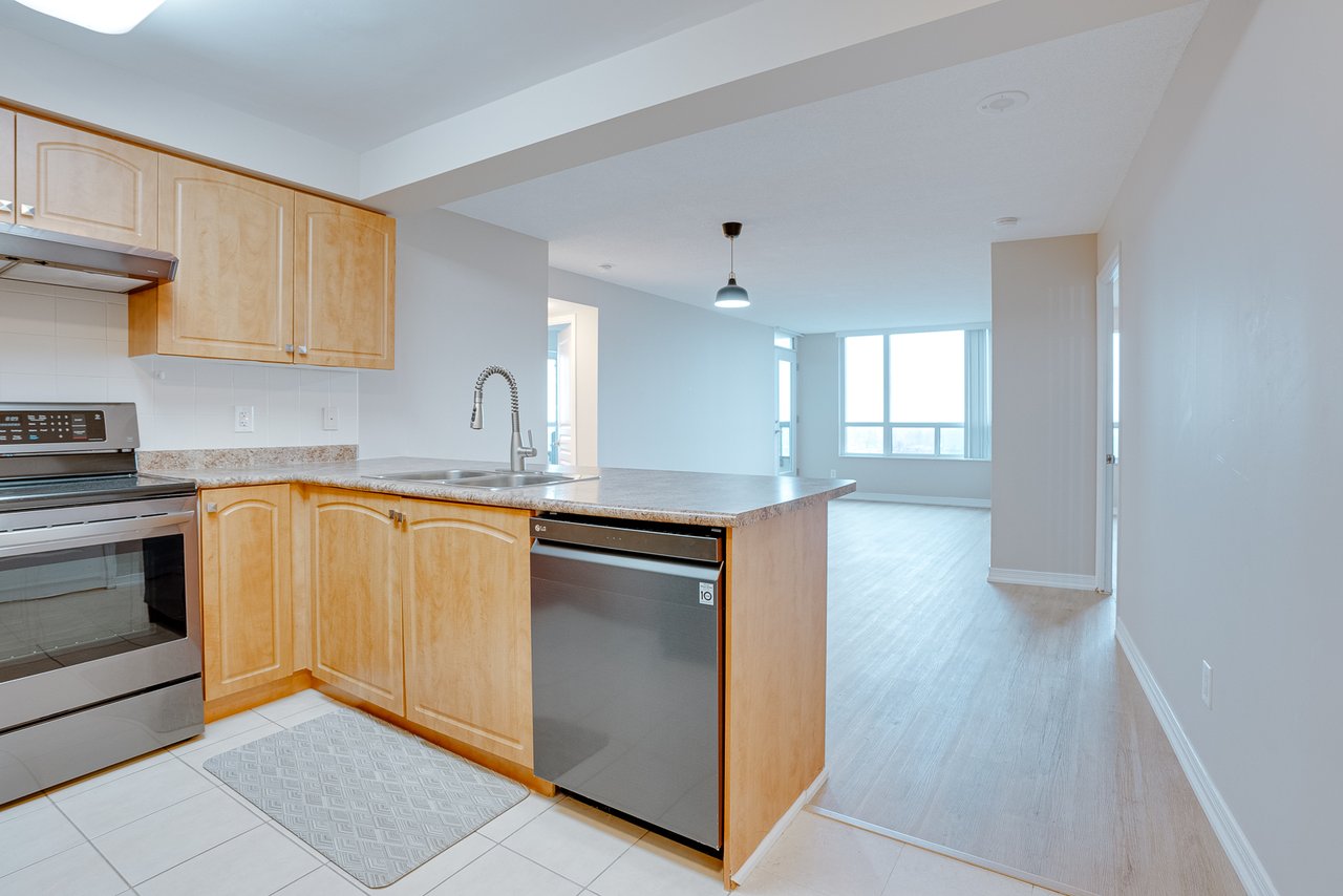 503 Beecroft Road Unit: 1008