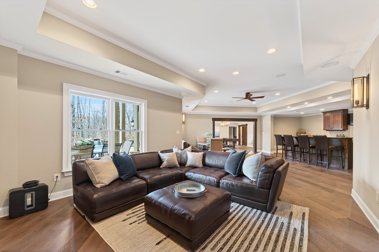 16750 Quayside Drive