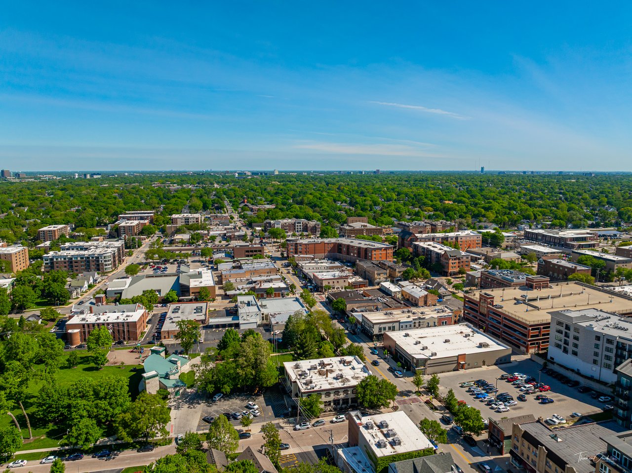 Premier Downtown Downers Grove Restaurant 