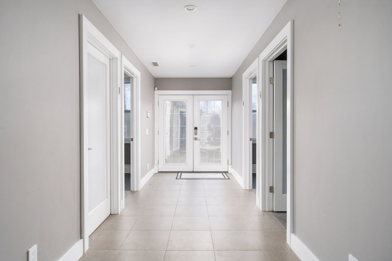 1161 West Main Street Riverhead