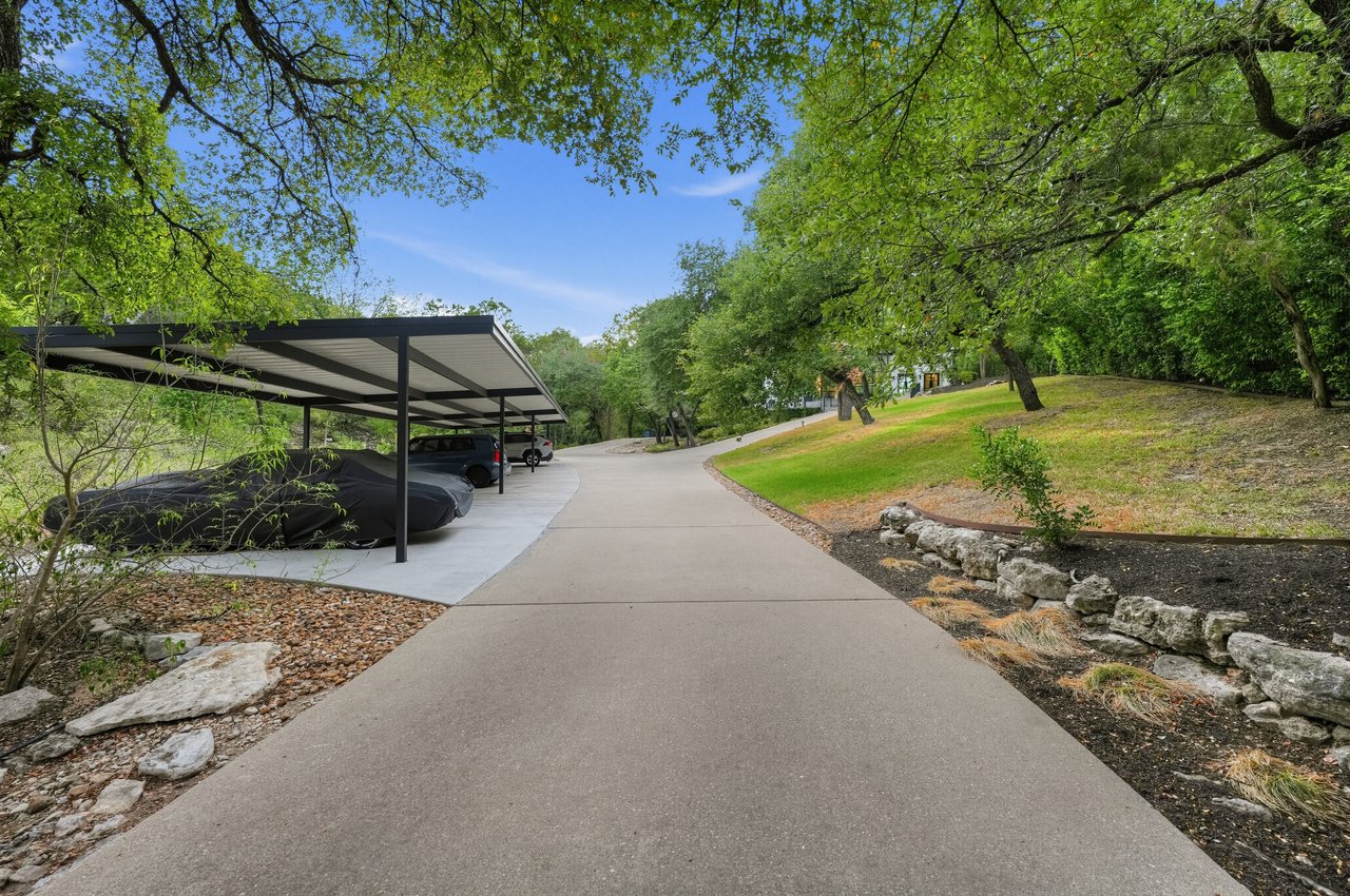 THE CANOPY 3.3 private acres in the heart of West Lake Hills.