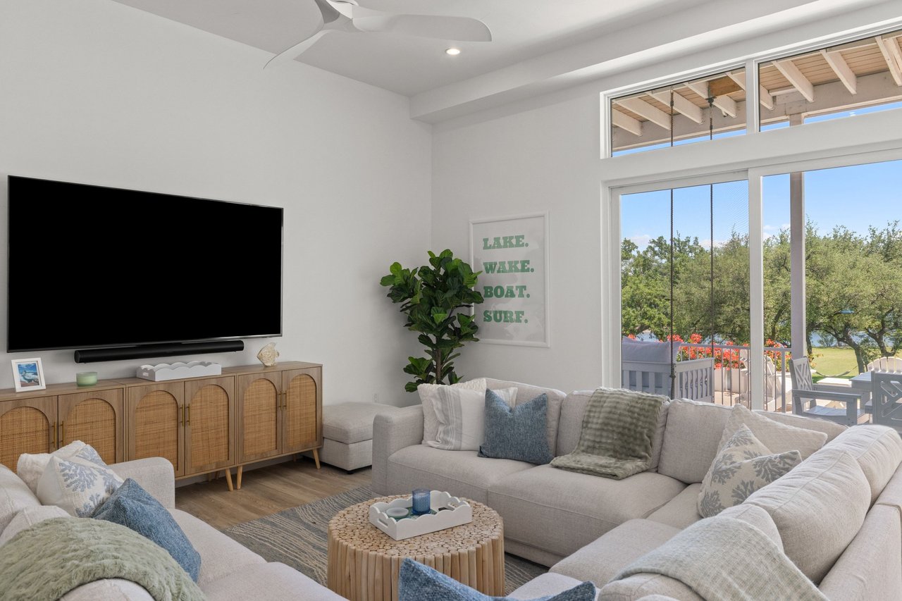 1209 Edgewater Drive