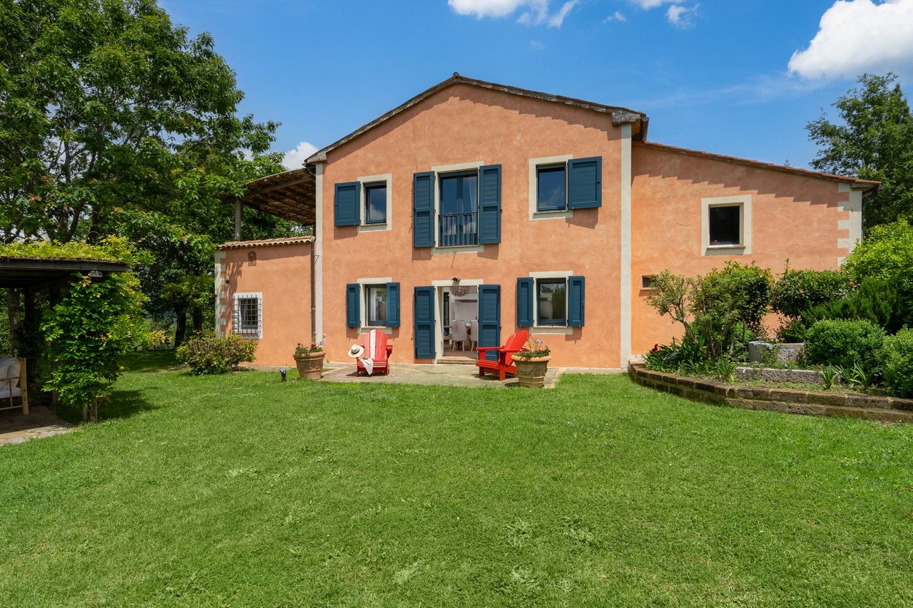 Renovated 18th Century Tuscan Home With Beautiful Hill Views