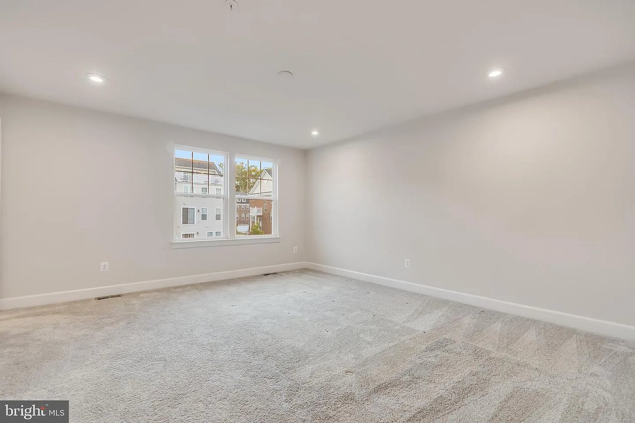 10835 Foxtrot Cir