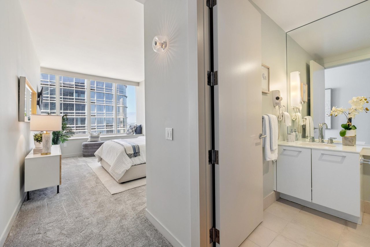 301 Mission St #56D