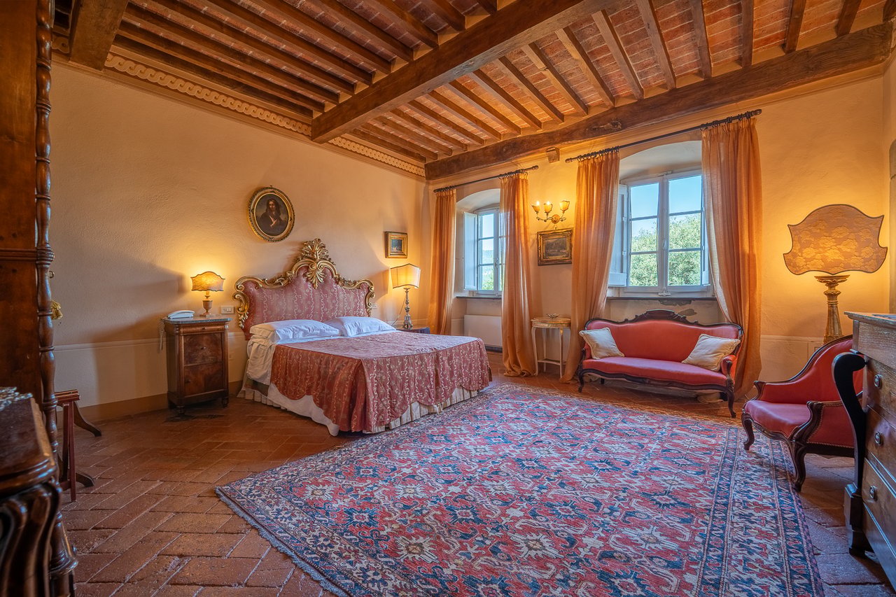 VILLA MECENATE