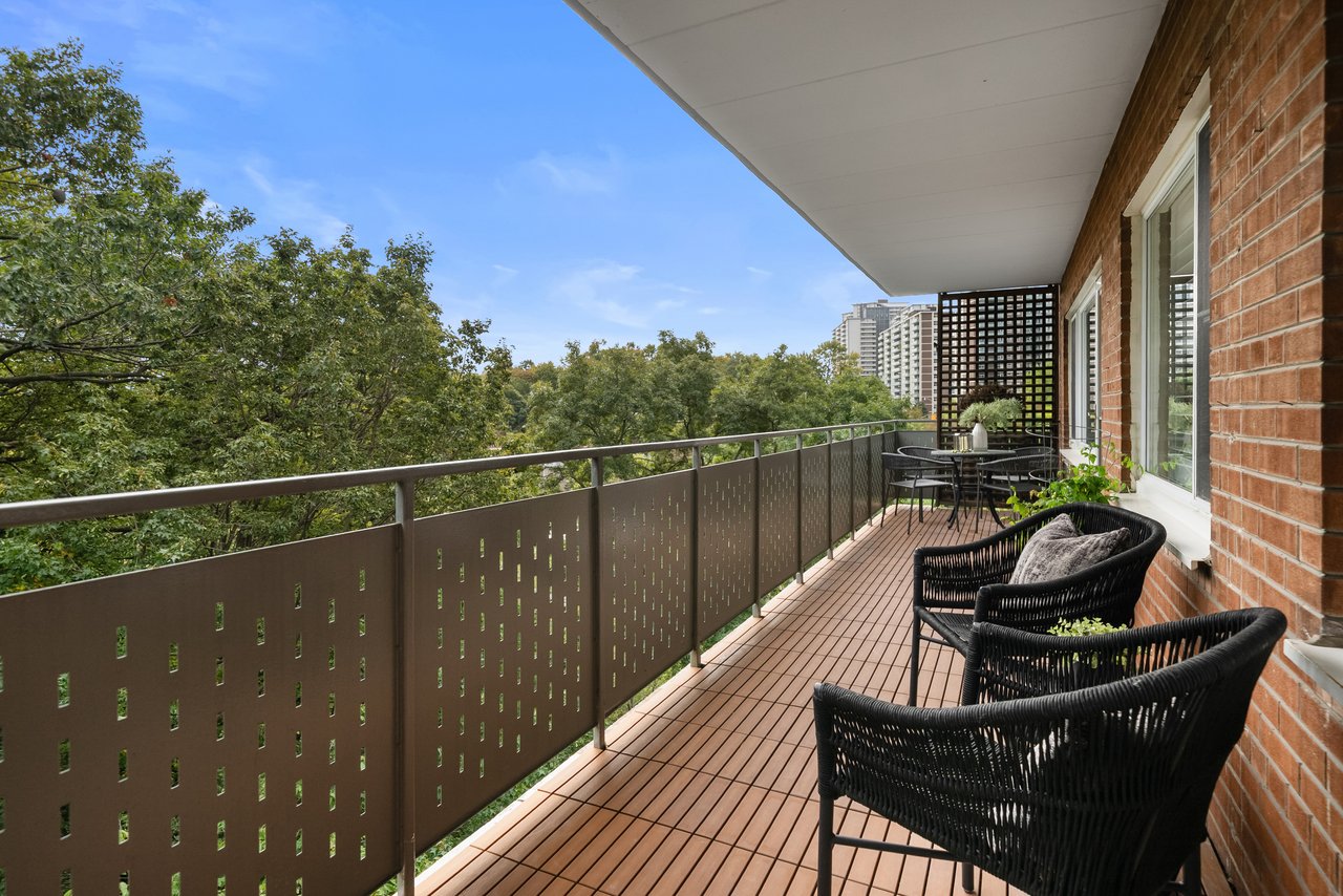 21 Dale Ave 845