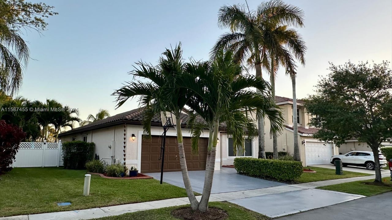 18226 SW 29 St Miramar