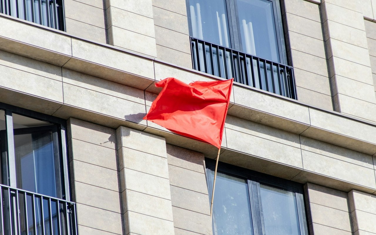 10 Red Flags to Watch for in a Commercial Lease