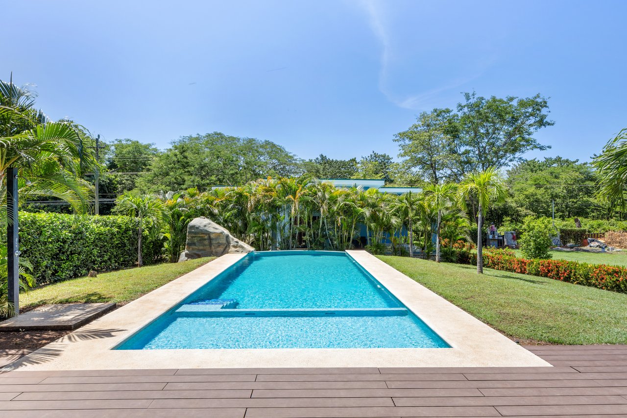 Laurel Condo Unit #19 | Affordable 2-Bedroom Condo with Pool Access in Playa Potrero