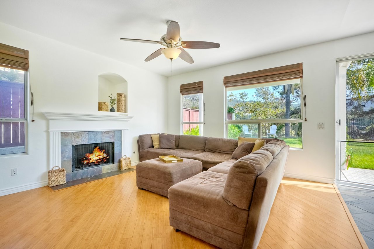 1025 Honeysuckle Dr