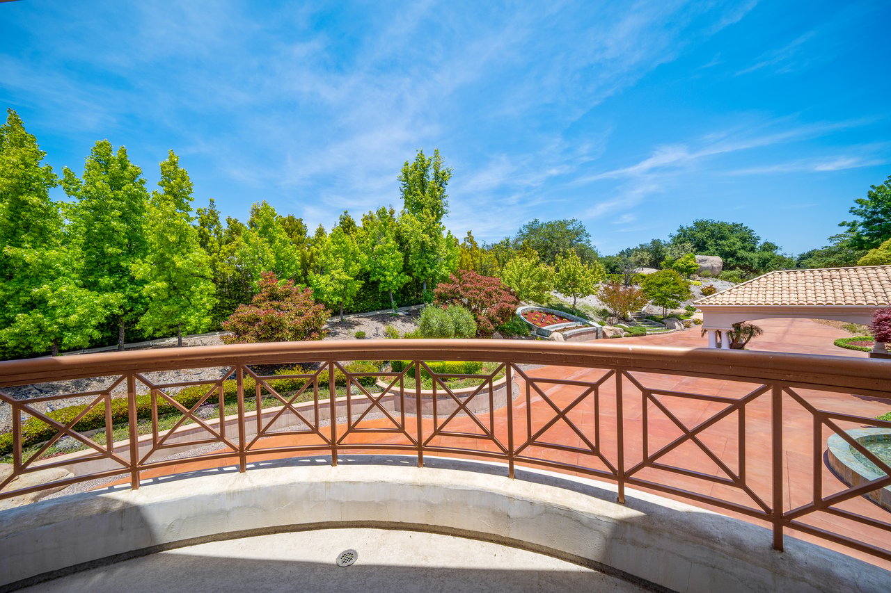 41555 Avenida Conchita
