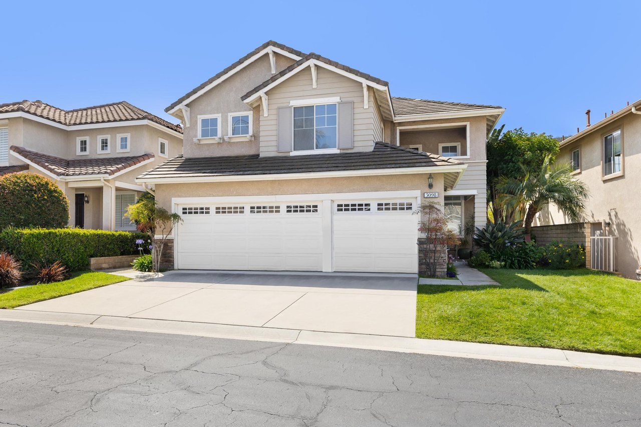 3098 Espana Ln