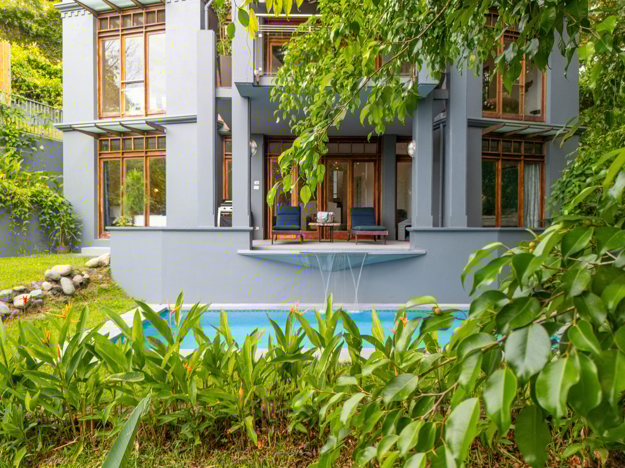 VILLA TURQUESA – MAJESTIC OASIS, CLOSE TO THE BEACH AND WILDLIFE – 1.92 ACRES