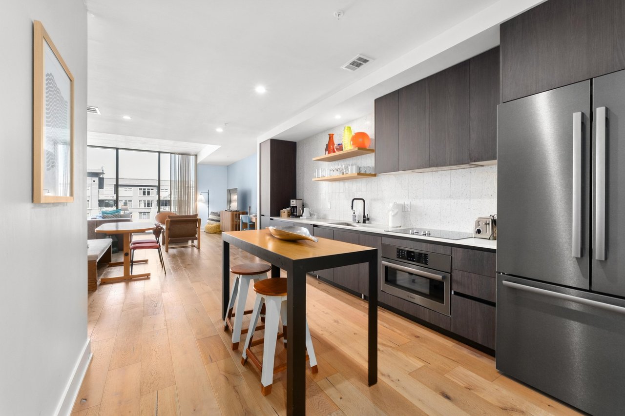 48 East Avenue #1310