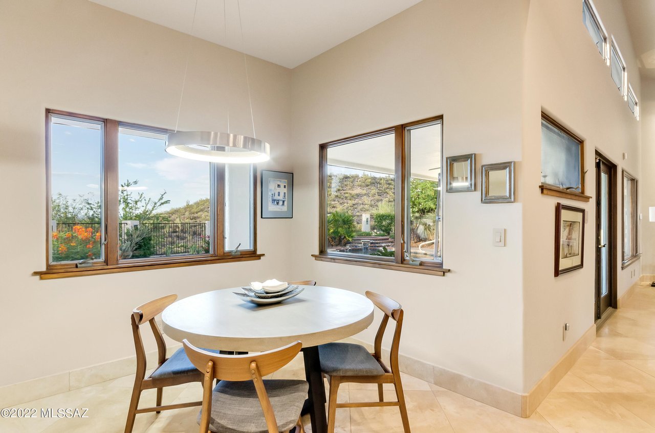1931 E Buck Ridge Pl