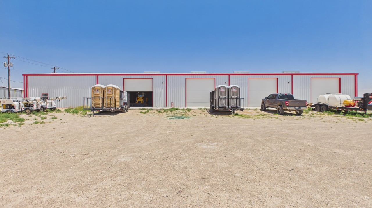 409 County Rd 415