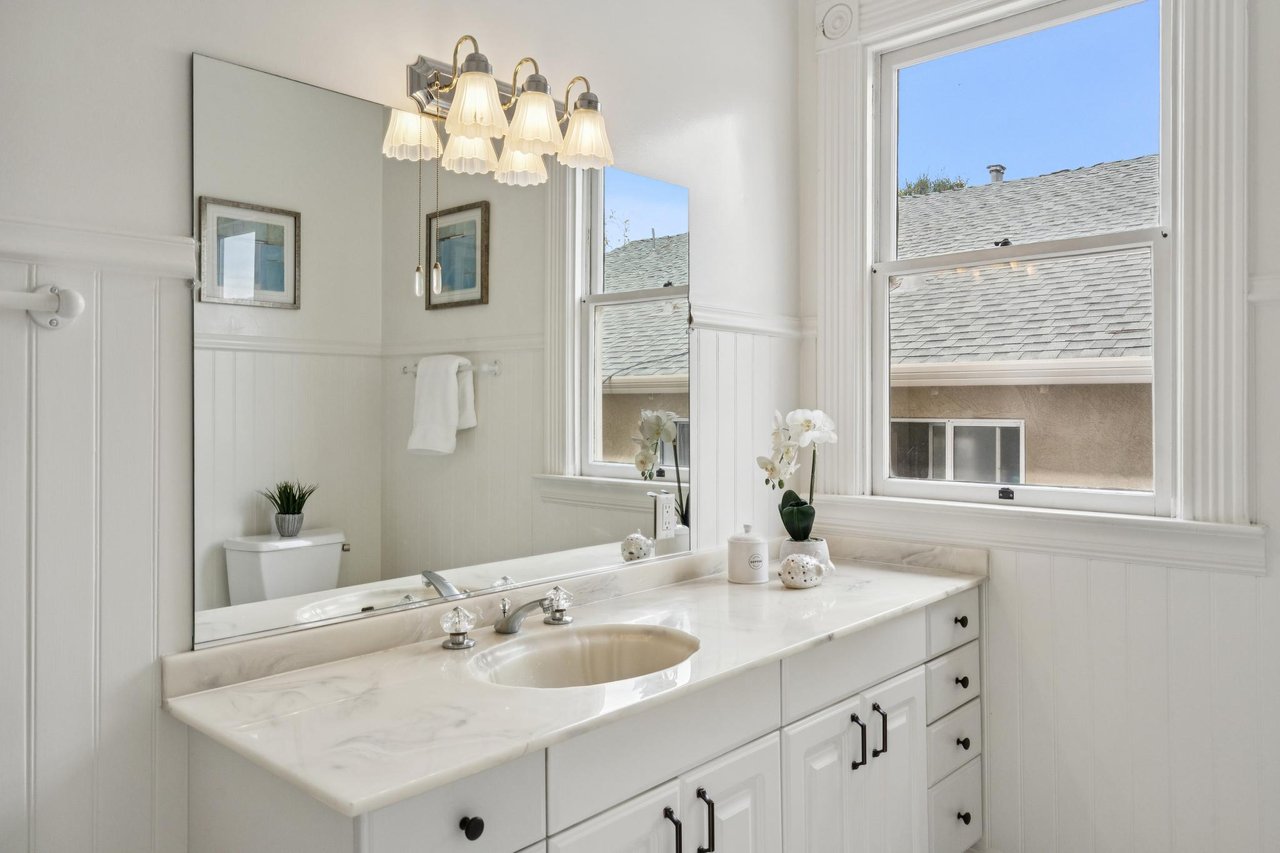 2120 & 2122 Encinal Avenue A & B 