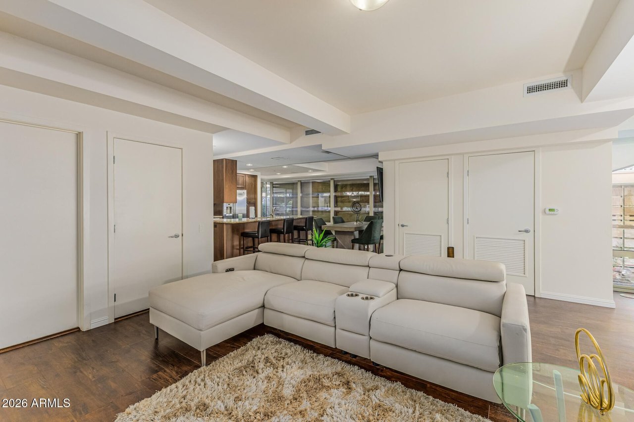 7151 E Rancho Vista Dr, #4001
