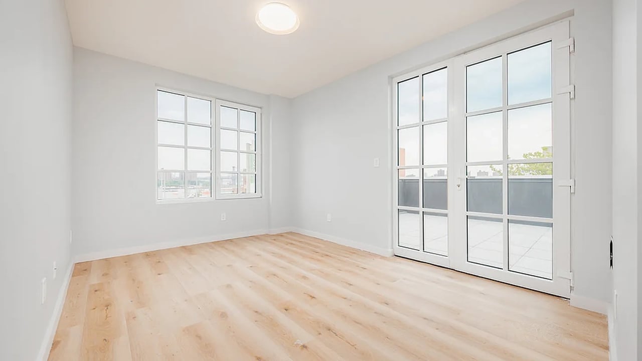 251 Front St 5F