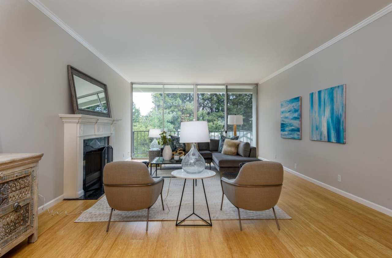1330 University Drive, No. 35