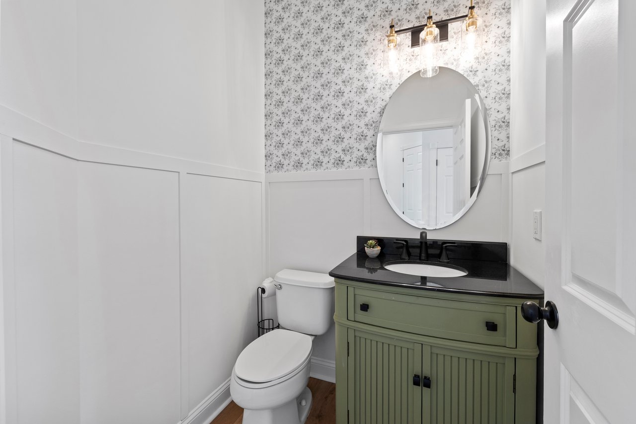 257 Farnsleigh Avenue