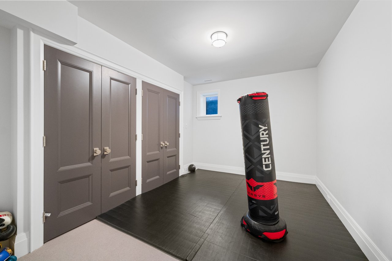 221 Dunvegan Road