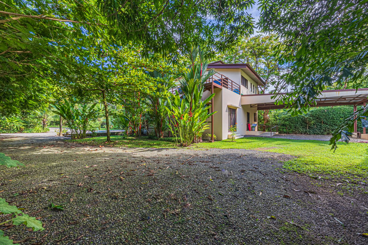 0.50 ACRES – 5 Bedroom Riverfront Modern Home, Walking Distance To Dominical!!!