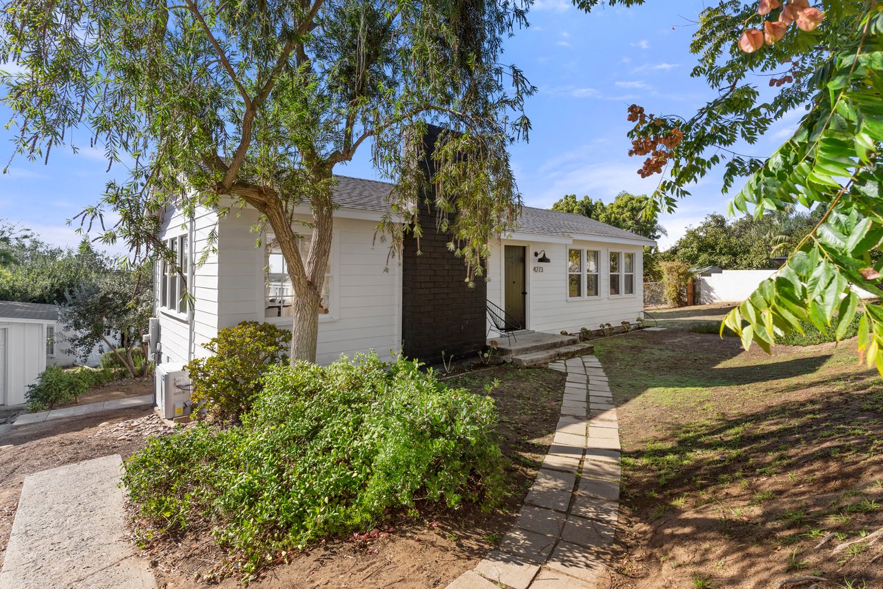 Bungalow On Highland