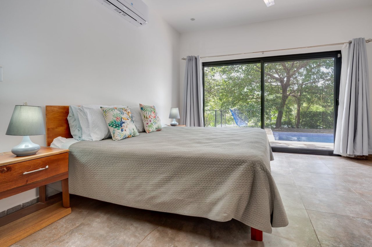 V-Domi Panama | Modern 3-Bedroom Villa with Pool on Expansive 6,078 m² Forest Lot in Finca Panamá, Tamarindo