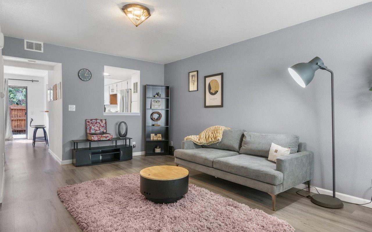 Just Listed: Renovated Modern Townhome in Aurora