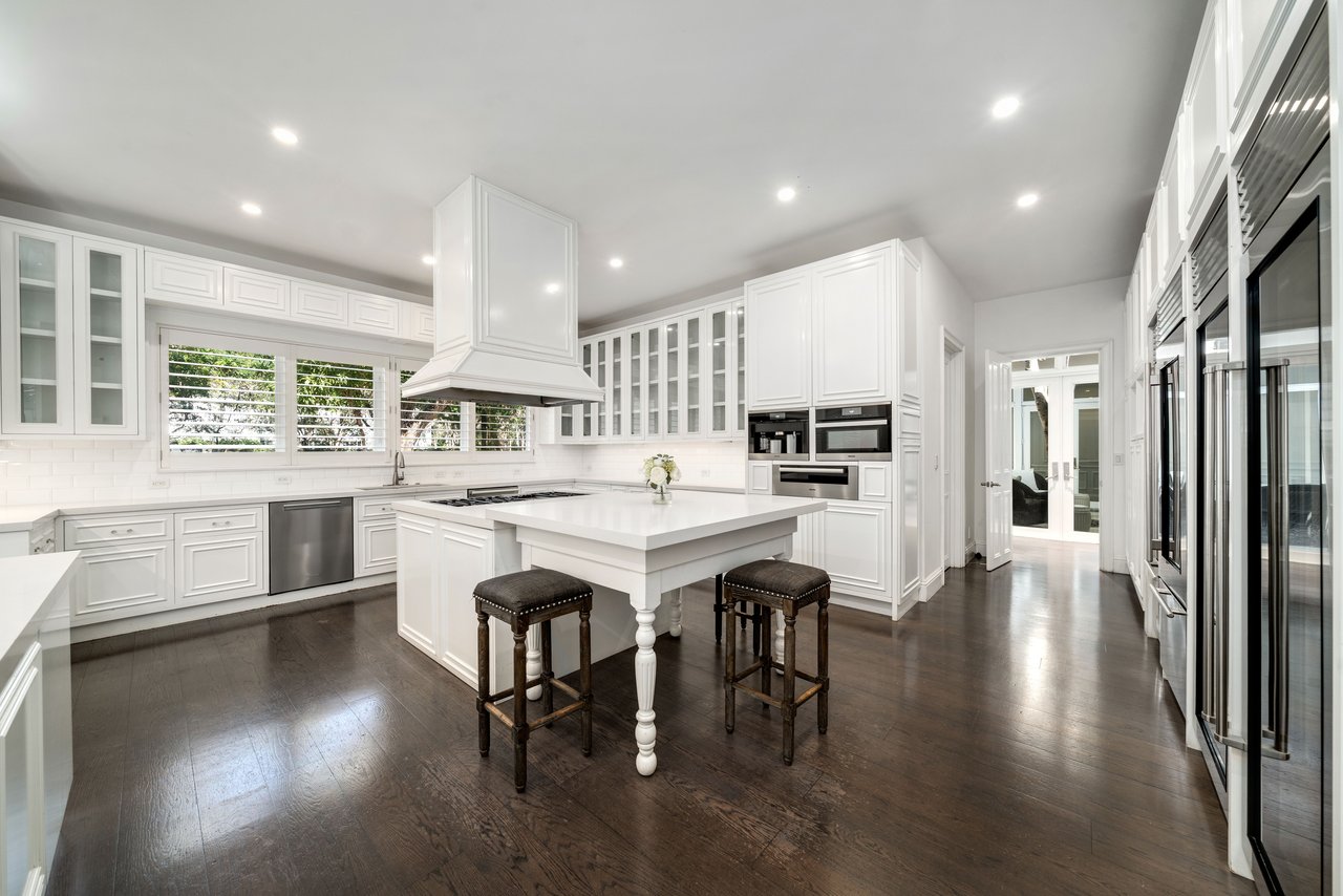 4100 Kiaora Street, Miami, FL 33133