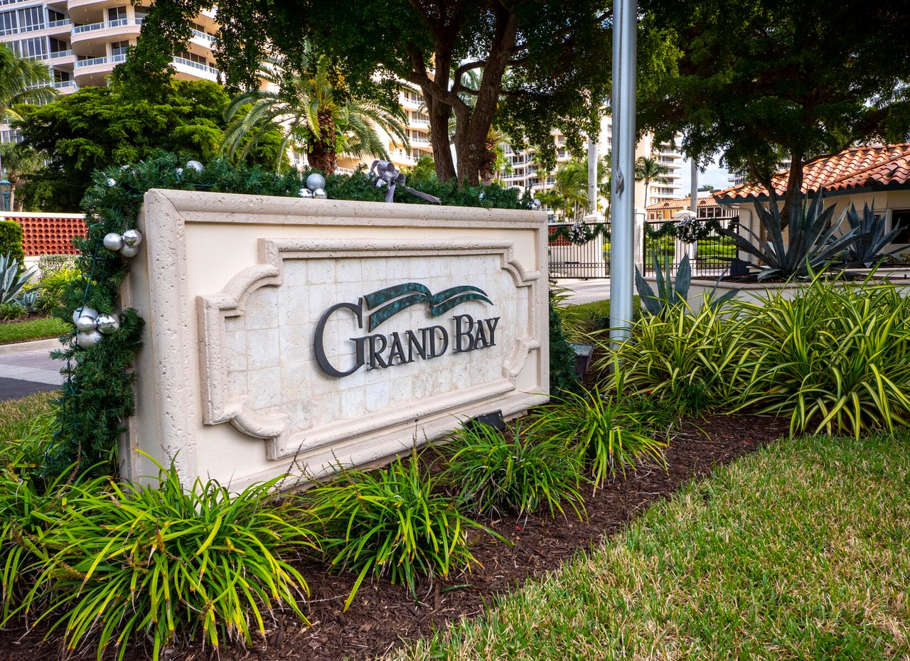 Grand Bay