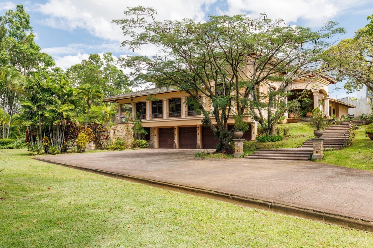 1278 - Valart Estate - An oasis in the city with mixed land use in Real Cariari