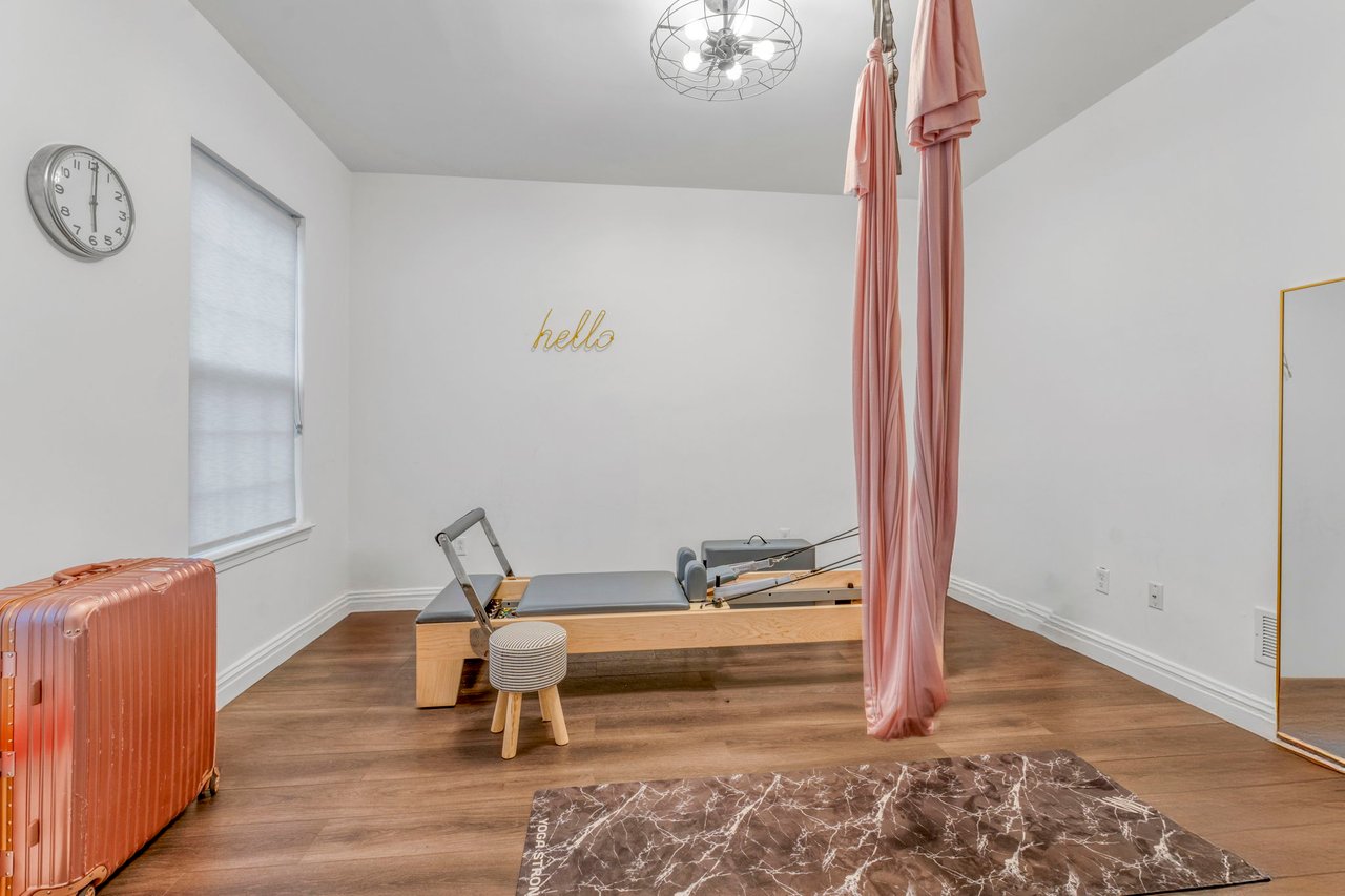 70 Wesmont Dr