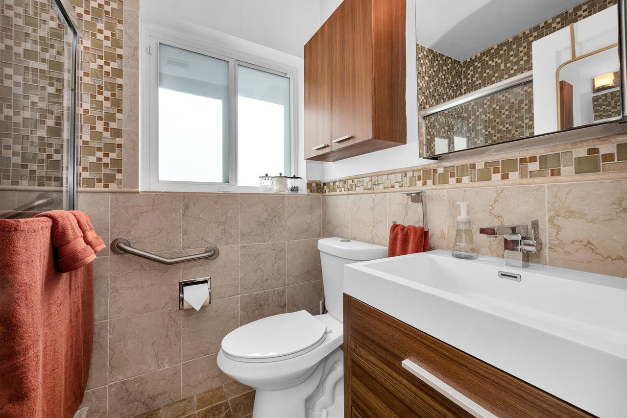 Charming Pool Home at 1005 Columbus Blvd