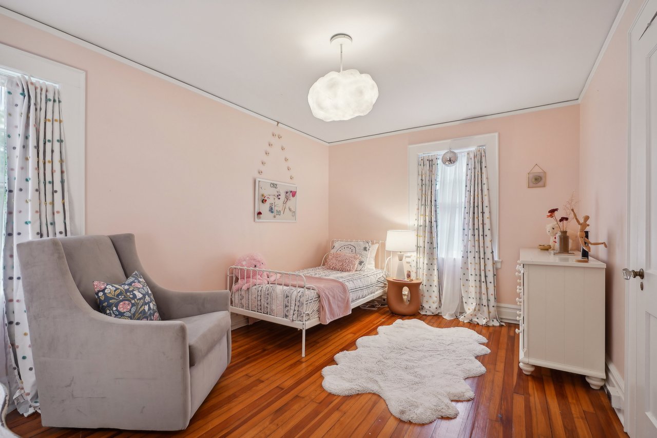 32 Rynda Rd